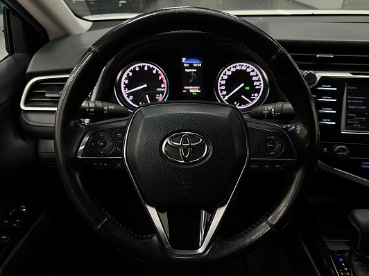 Toyota Camry Элеганс Safety, 2020 года, пробег 98682 км