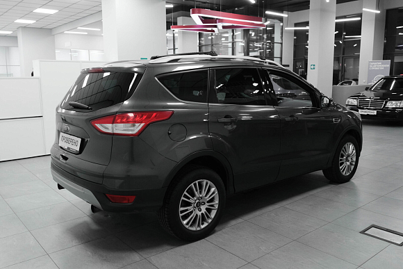 Ford Kuga Titanium, 2016 года, пробег 140792 км