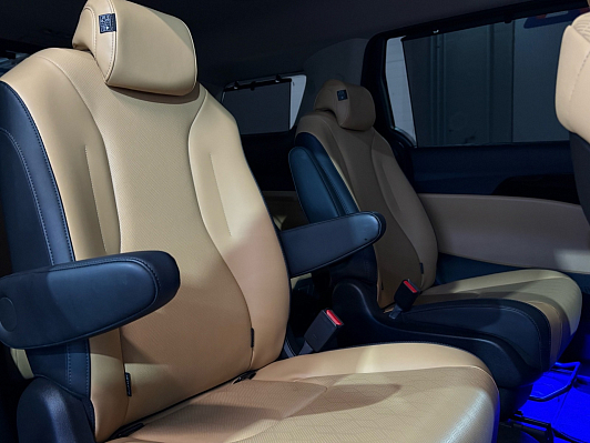 Kia Carnival, 2020 года, пробег 99000 км