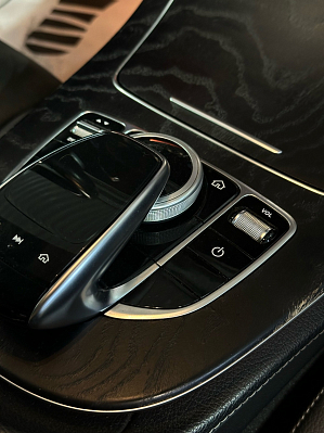 Mercedes-Benz E-Класс E 200 4MATIC Sport Plus, 2020 года, пробег 145000 км
