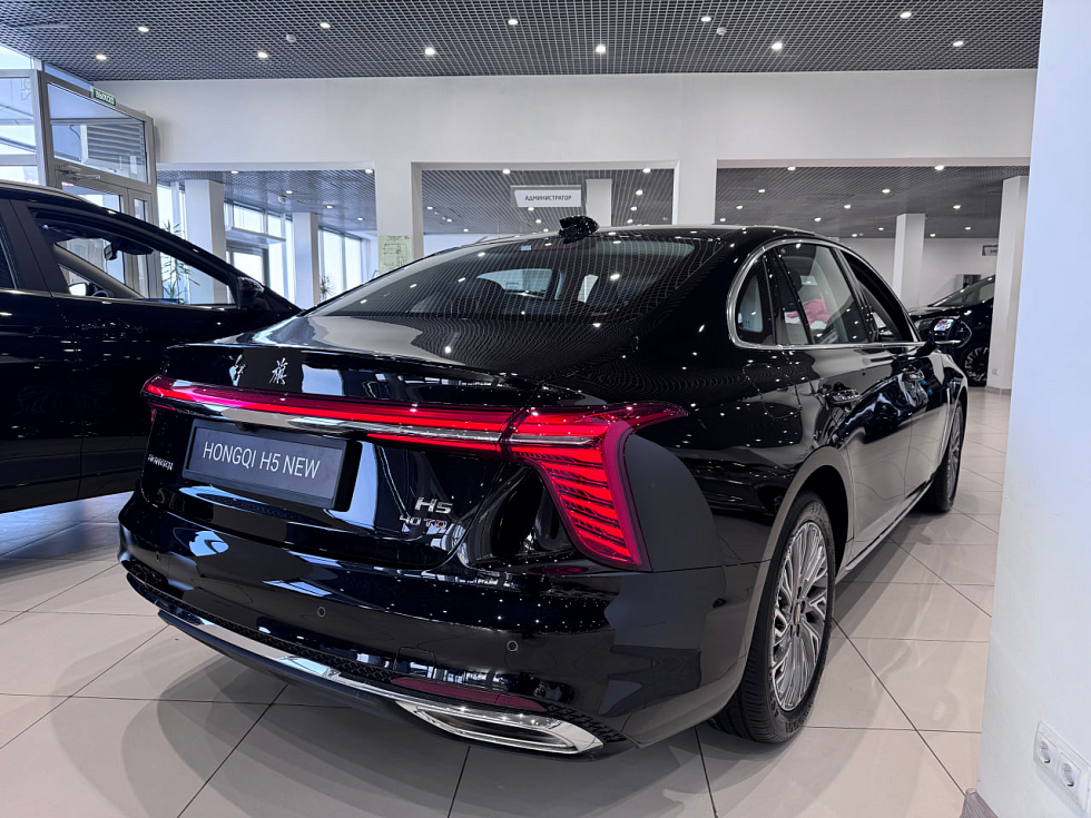 Hongqi H5 Делюкс Плюс, черный