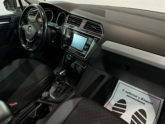 Volkswagen Tiguan Highline, 2018 года, пробег 130094 км