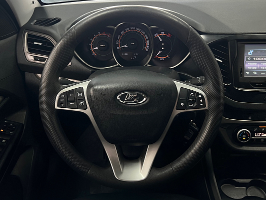 Lada (ВАЗ) Vesta Luxe Multimedia, 2017 года, пробег 111636 км