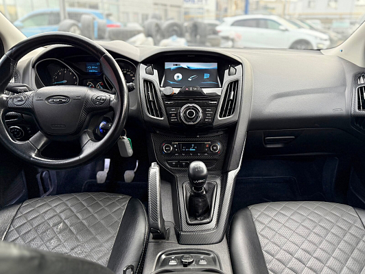 Ford Focus SYNC Edition, 2012 года, пробег 208000 км