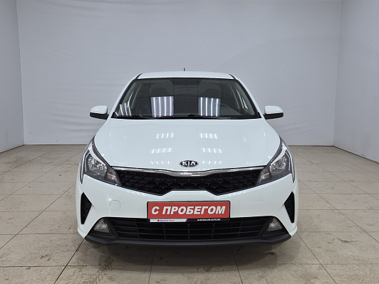 Kia Rio Luxe, 2020 года, пробег 63194 км