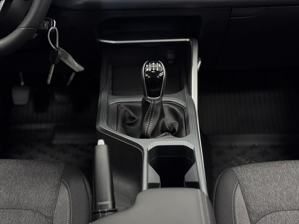 Geely Emgrand Flagship, бежевый
