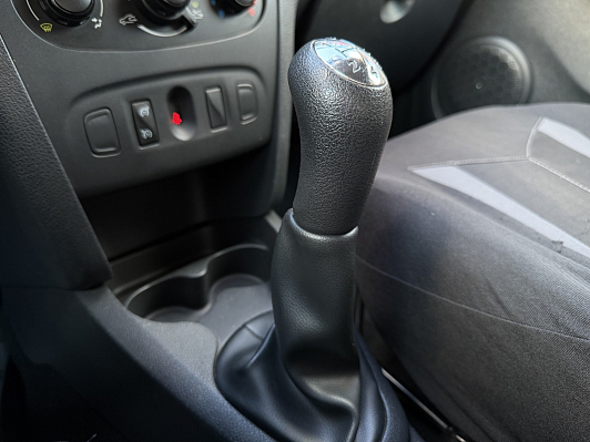 Renault Sandero Confort, 2017 года, пробег 167152 км