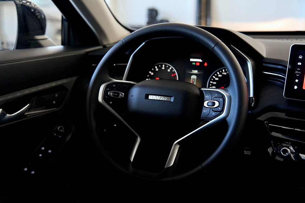Haval Jolion Техно+, черный