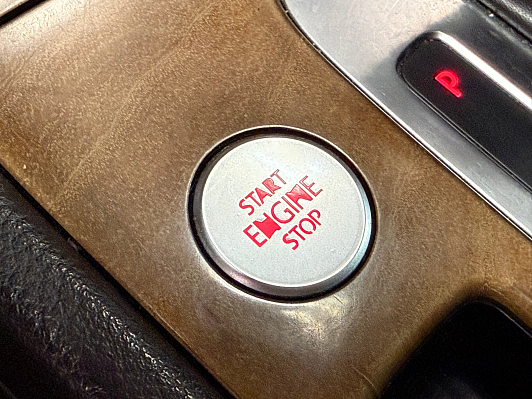 Volkswagen Touareg, 2014 года, пробег 218000 км