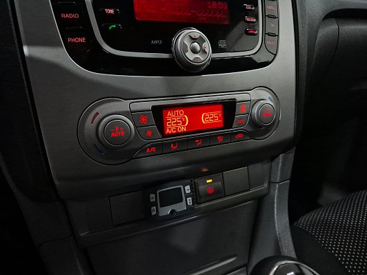 Ford Focus Titanium, 2010 года, пробег 216026 км