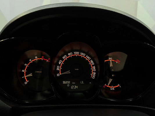 Lada (ВАЗ) Vesta Classic Start (2018-2019), 2019 года, пробег 96714 км