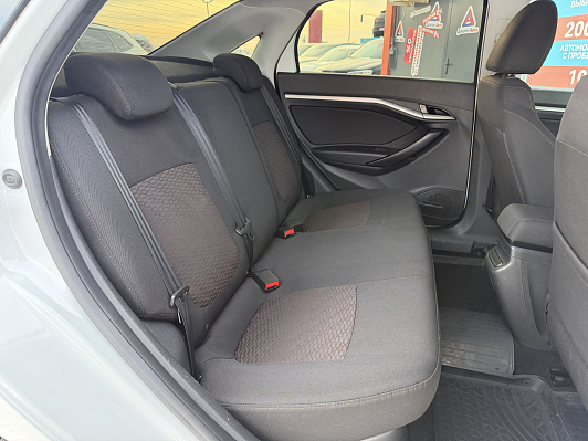 Lada (ВАЗ) Vesta Luxe, 2019 года, пробег 83000 км