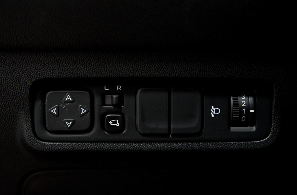 Omoda C7 Актив, серебряный