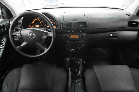 Toyota Avensis Терра, 2006 года, пробег 260000 км