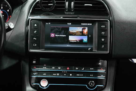 Jaguar F-Pace Pure, 2018 года, пробег 137210 км