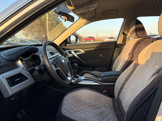 Geely Atlas Standard, 2019 года, пробег 119095 км