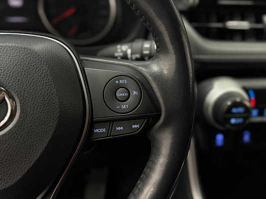 Toyota RAV4 Комфорт, 2021 года, пробег 115000 км
