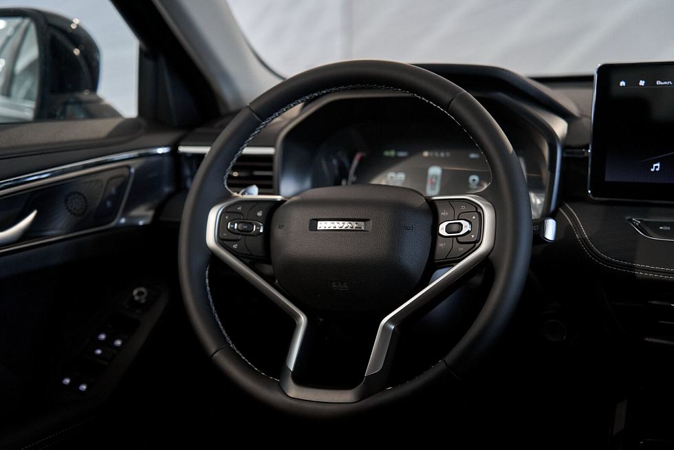 Haval Jolion Премиум, черный