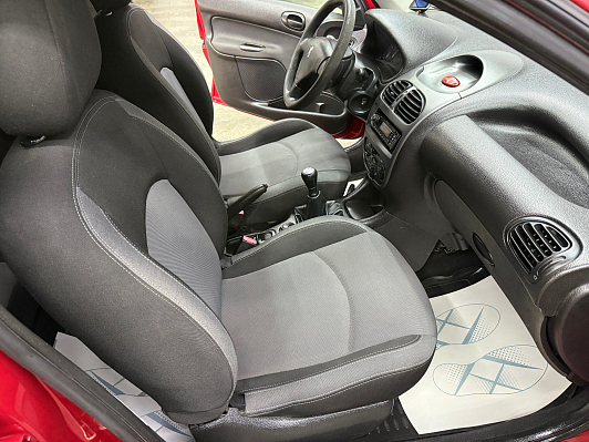 Peugeot 206, 2009 года, пробег 164950 км