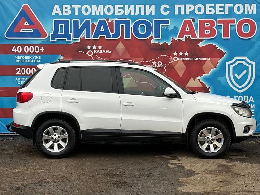 Volkswagen Tiguan Avenue, 2013 года, пробег 272000 км