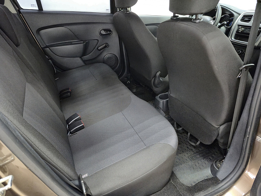 Renault Logan Life, 2019 года, пробег 106424 км