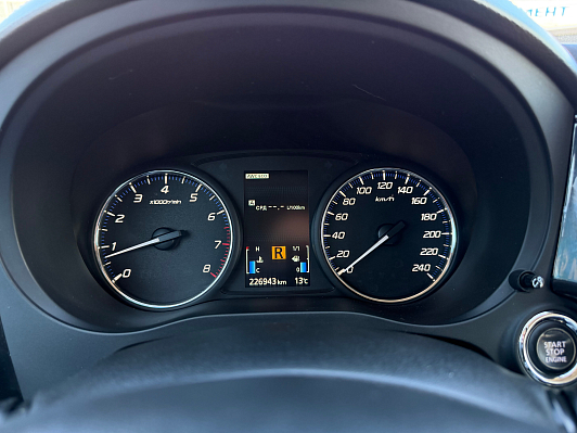 Mitsubishi Outlander Instyle, 2015 года, пробег 227000 км