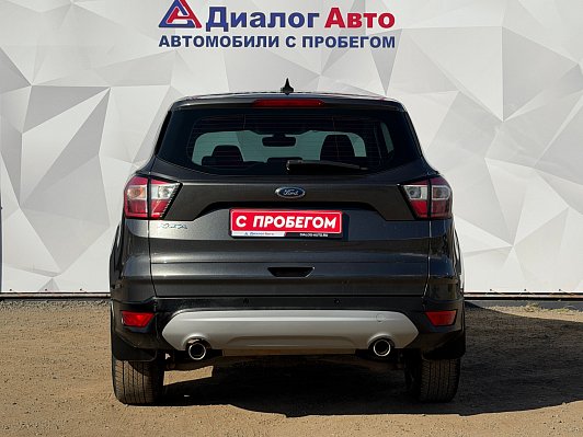 Ford Kuga Trend, 2017 года, пробег 183500 км
