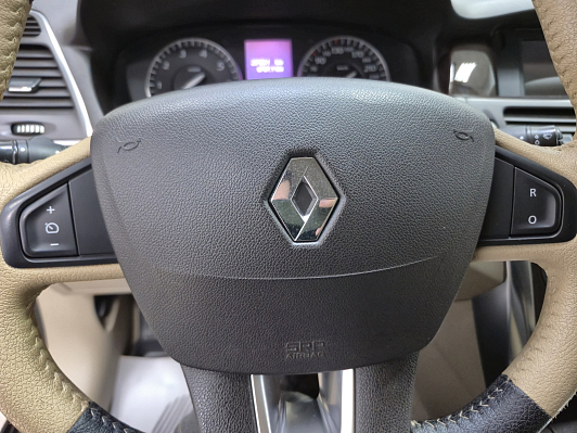 Renault Latitude Privilege, 2012 года, пробег 234550 км