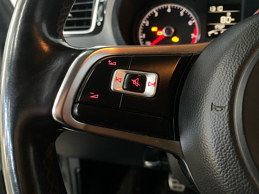 Volkswagen Polo Football Edition, 2018 года, пробег 105000 км