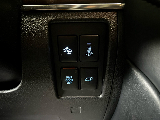 Toyota Land Cruiser Люкс Safety (7 мест), 2016 года, пробег 174802 км