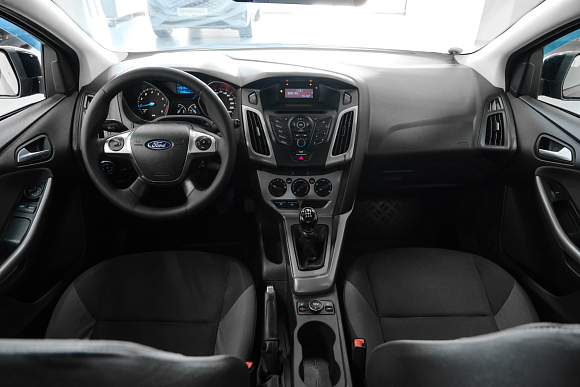 Ford Focus Trend, 2011 года, пробег 223300 км