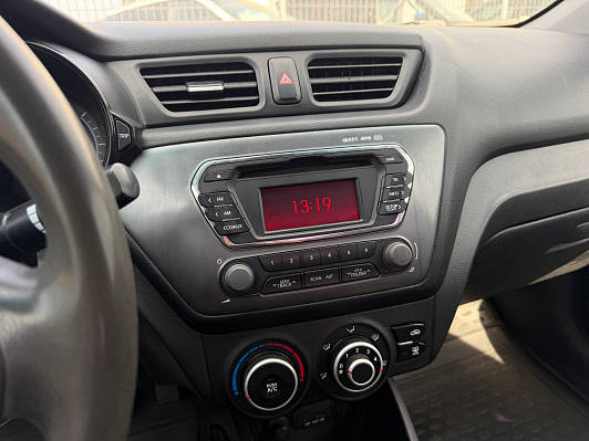 Kia Rio Luxe, 2013 года, пробег 292900 км