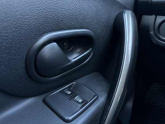 Renault Sandero Life, 2020 года, пробег 70701 км