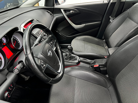 Opel Astra Cosmo, 2011 года, пробег 133897 км