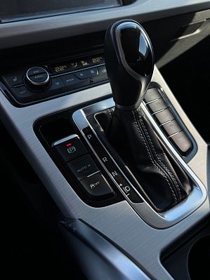 Geely Atlas Luxury, 2020 года, пробег 69320 км