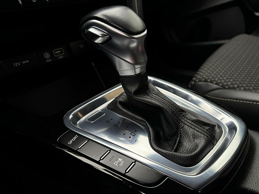 Kia Ceed Prestige, 2018 года, пробег 180268 км