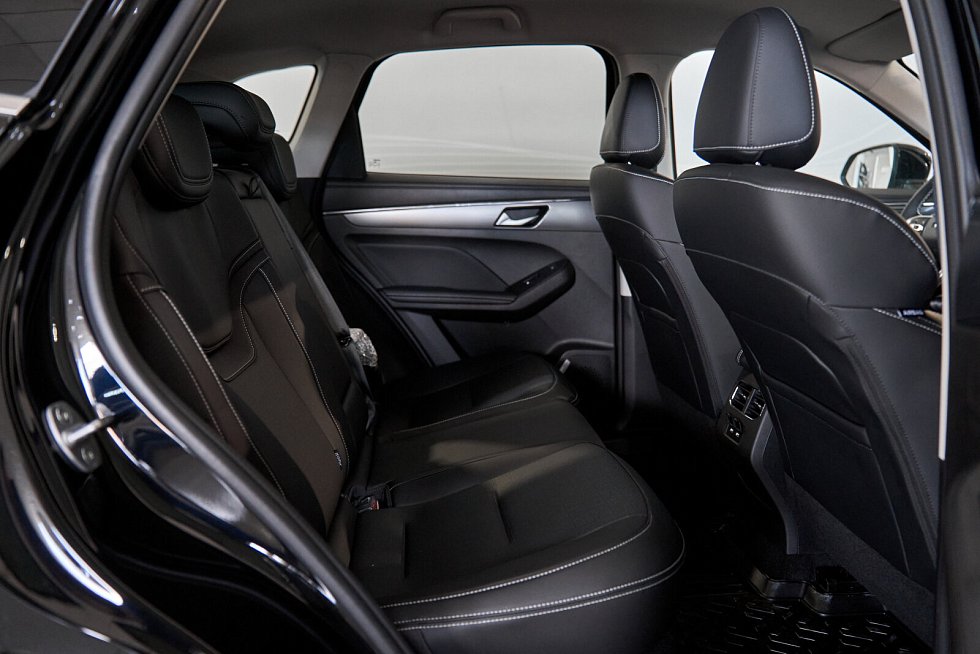 Haval Jolion Оптимум, черный