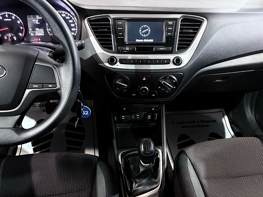 Hyundai Solaris Comfort, 2018 года, пробег 174000 км