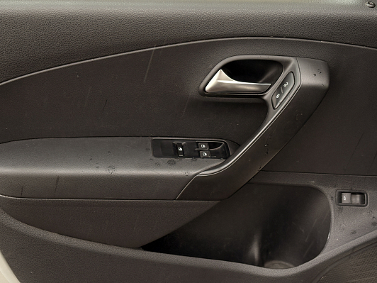 Volkswagen Polo Trendline, 2013 года, пробег 188000 км