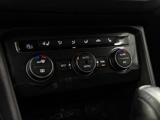 Volkswagen Tiguan, 2018 года, пробег 144000 км
