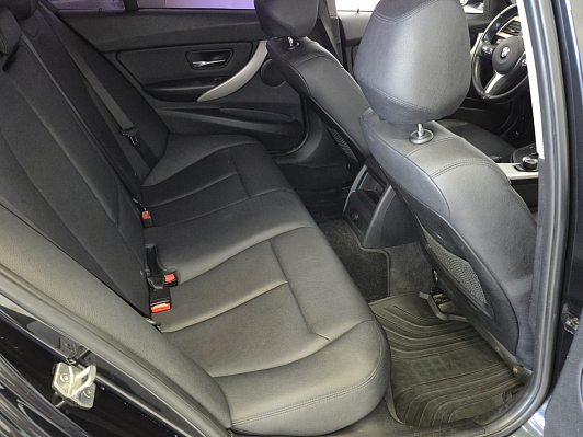 BMW 3 серии 320i SE, 2013 года, пробег 82487 км