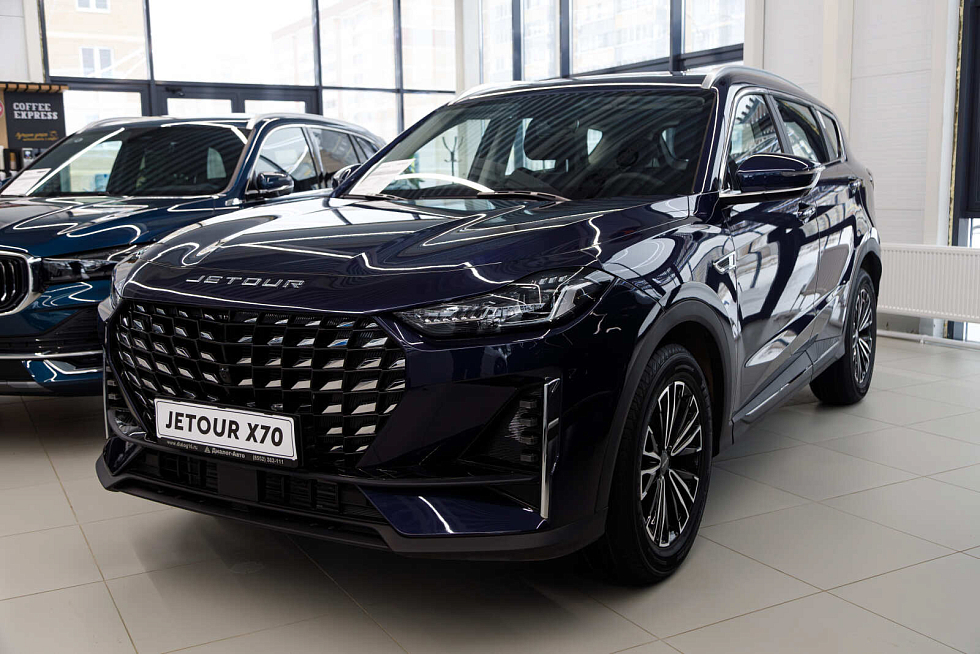 JETOUR X70 PLUS Luxury, черный