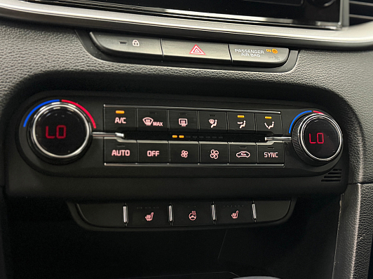 Kia Ceed Luxe, 2020 года, пробег 83000 км