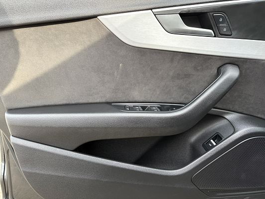 Audi A4 Sport, 2019 года, пробег 181383 км