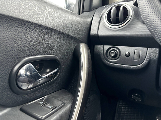 Renault Logan Luxe Privilege, 2014 года, пробег 124640 км