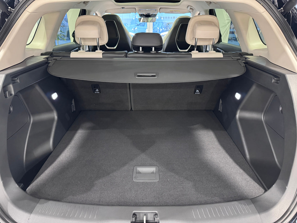 Hongqi HS3 Делюкс, черный