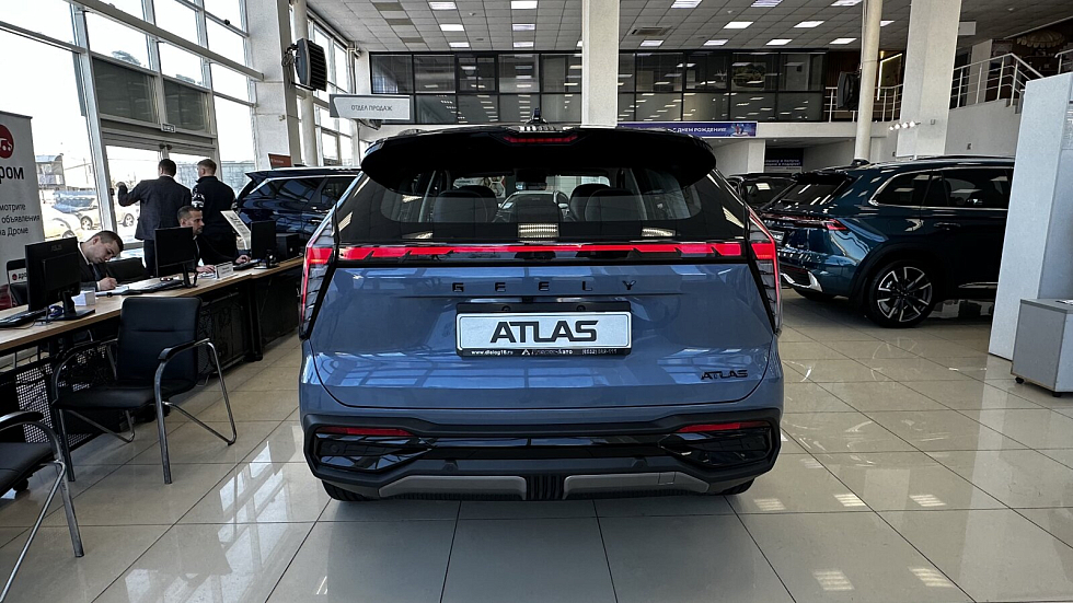 Geely Atlas Flagship Sport, серый