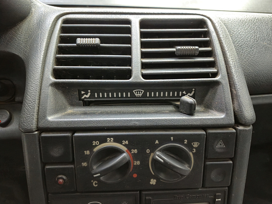 Lada (ВАЗ) 2112, 2003 года, пробег 205000 км