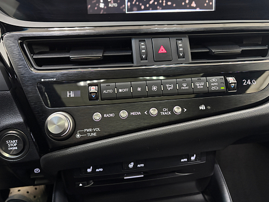 Lexus ES Luxury, 2022 года, пробег 40184 км