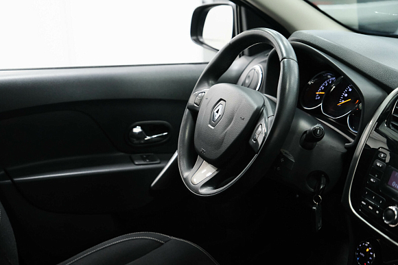 Renault Sandero Privilege, 2017 года, пробег 121000 км